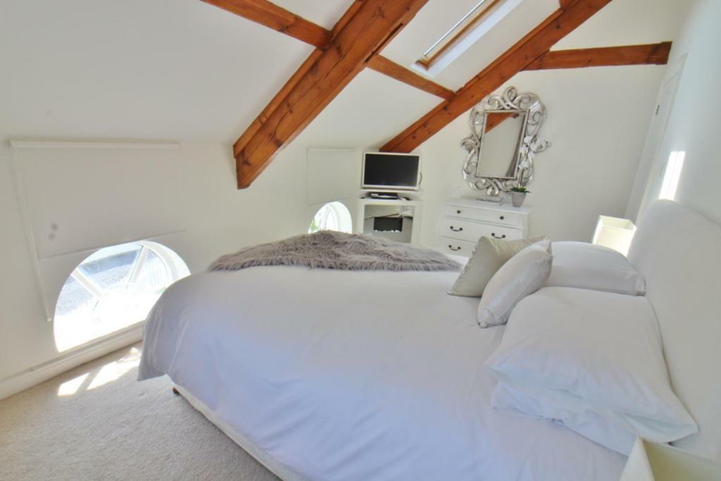 The Chapel House & Hot Tub Villa Andreas Exterior foto